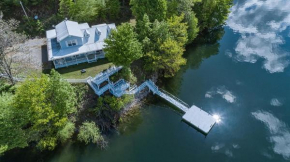 Lakefront Cottage - Spacious House with Private Dock